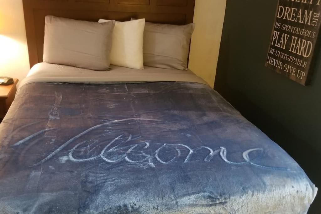 סטילווטר Osu 2 Queen Beds Hotel Room 230 Wi-Fi מראה חיצוני תמונה