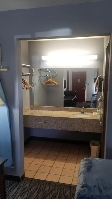 סטילווטר Osu 2 Queen Beds Hotel Room 230 Wi-Fi מראה חיצוני תמונה